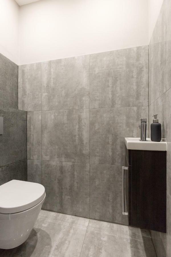 Grand Designer Dream Home In The Center W 3Br/3Bath Budapeszt Zewnętrze zdjęcie