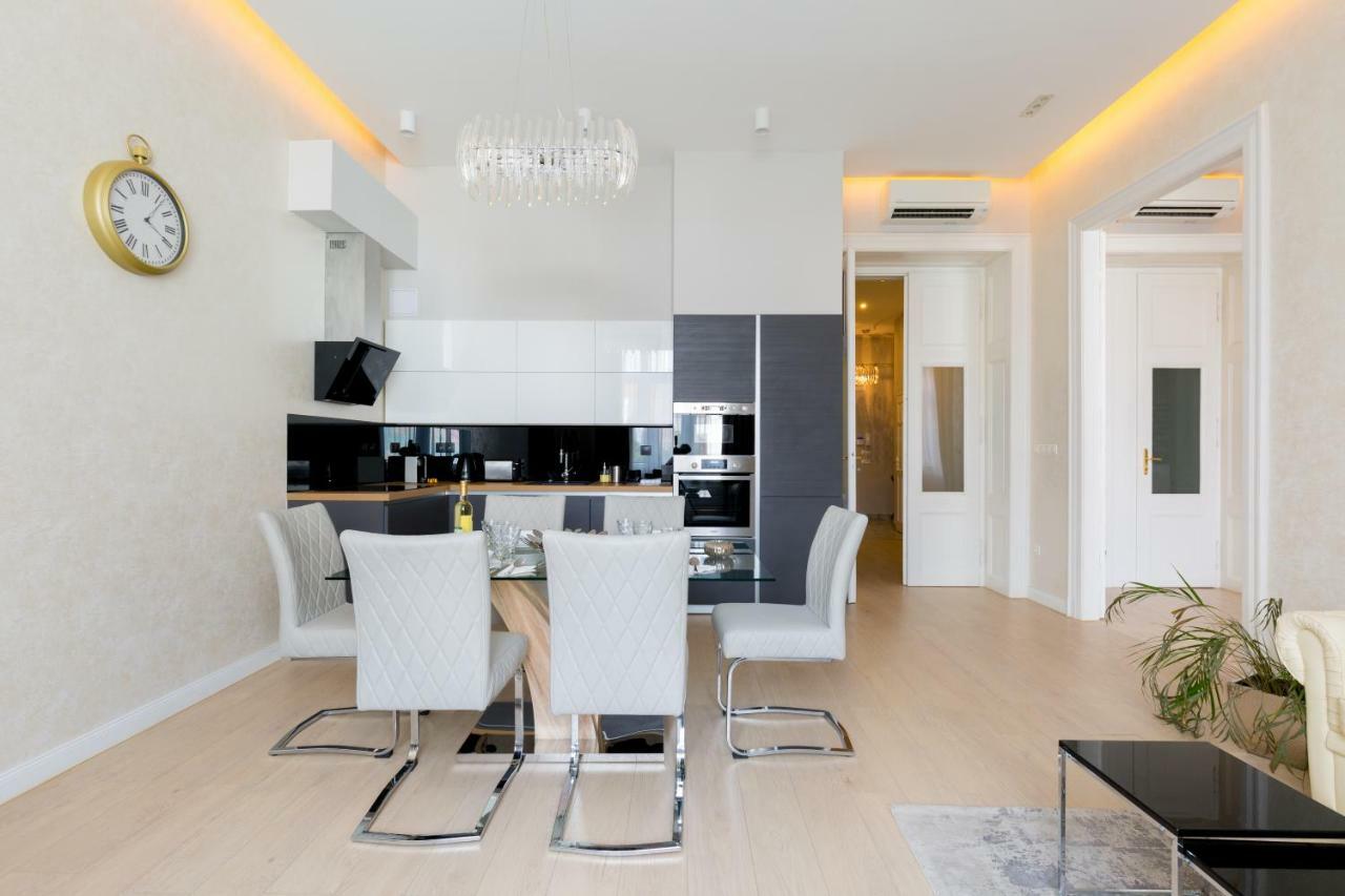 Grand Designer Dream Home In The Center W 3Br/3Bath Budapeszt Zewnętrze zdjęcie